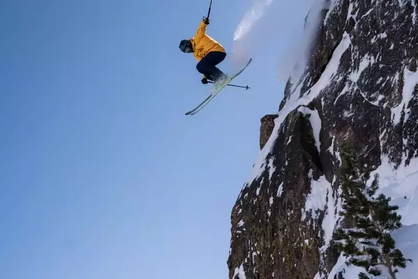 A Love Story Forged in the Mountains: The Enduring Bond of Skiing and Family