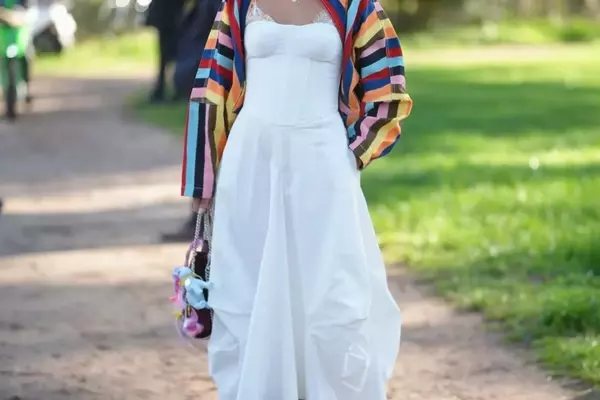 Embrace the Corset Dress: A Summer 2026 Fashion Trend