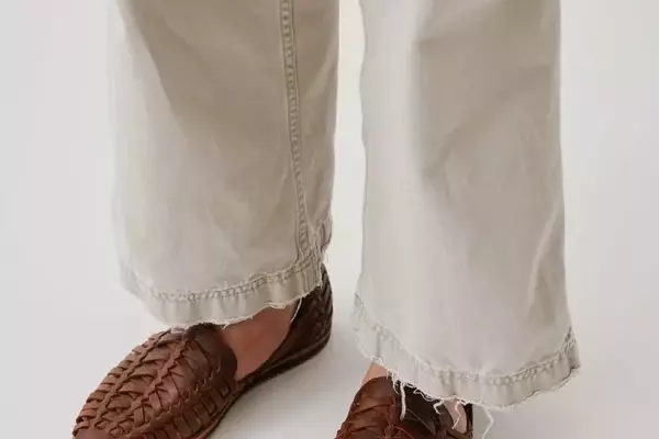 The Ultimate Guide to Men's Huarache Sandals for Summer Style