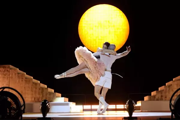 The Resurgence of Ballet: Fashion's New Cultural Muse