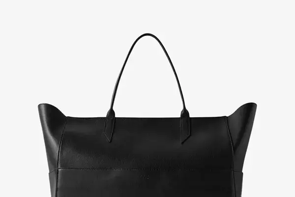 The Ultimate Guide to Travel Totes for Every Journey