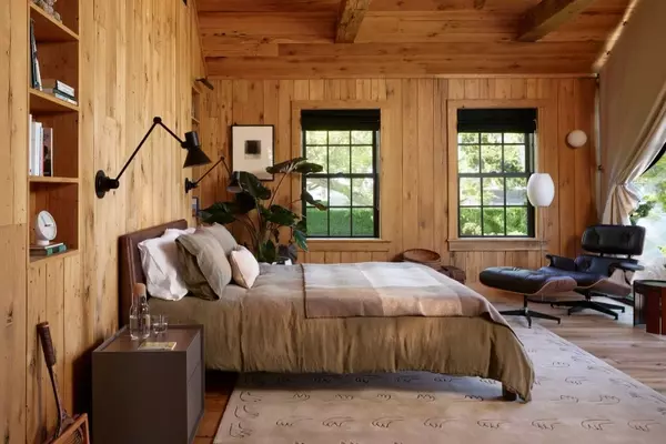 Shelter Island: A Serene Escape from the Hamptons' Bustle