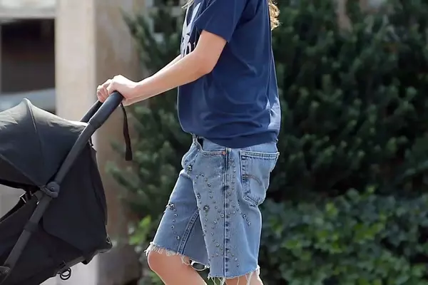 Celebrity Style: The Latest Trends in Denim Shorts
