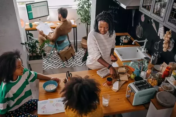 The 'Married Single Mother' Phenomenon: Unpacking Unequal Parental Burdens