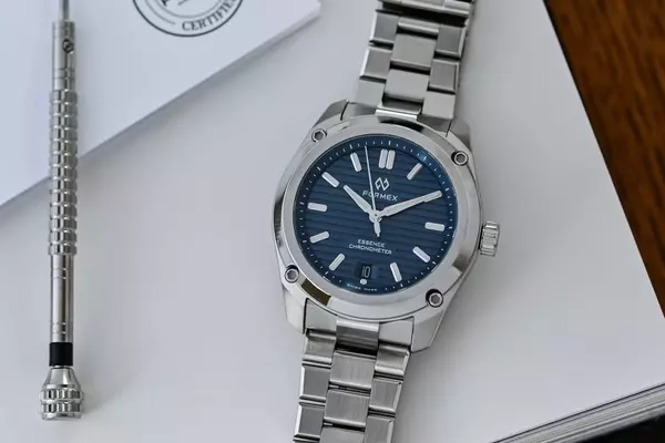 Formex Essence 39mm Automatic COSC: Enhanced Design and Performance