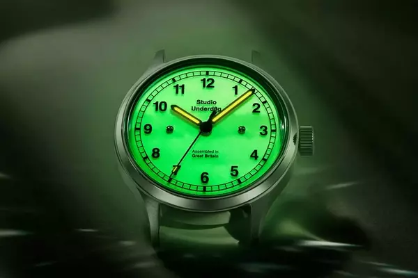 Studio Underd0g Debuts 02Series "Mantis" with Luminous Green Dial