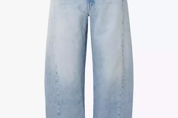 Embrace the "Barrel" Trend: Six Chic Ways to Style Barrel-Leg Jeans