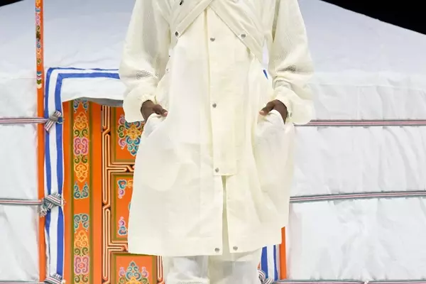 Yoshio Kubo's Spring 2027 Collection Debuts in Tokyo