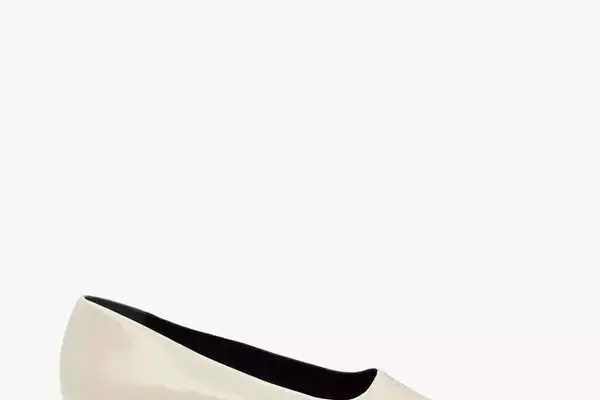 The Enduring Allure of Ballet Pumps: How Celebrities are Embracing This Chic Footwear Trend