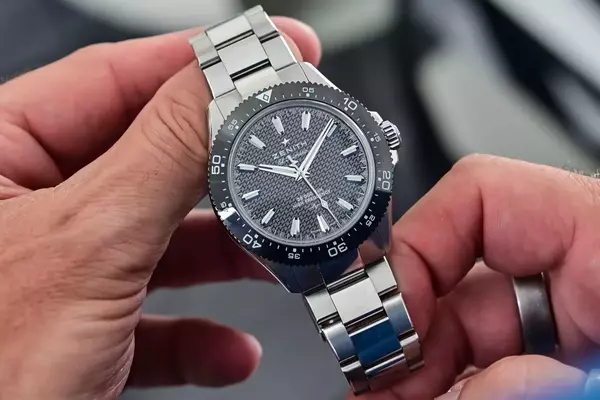 Zenith Unveils Chronomaster Solo Sport: A New Era for El Primero