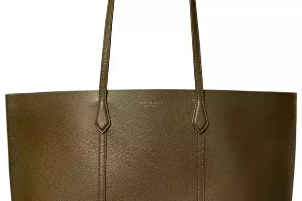 Discover the Hottest Handbag Trends for Fall at Nordstrom's Sale