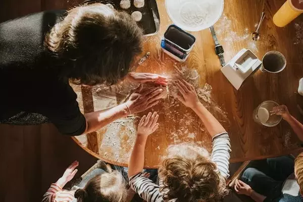 The Misconception of 'High-Effort Moms' in Modern Parenting