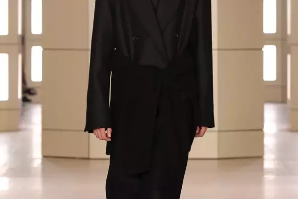 COS Fall 2026 Ready-to-Wear Collection Unveiled