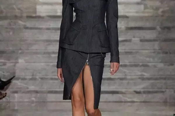 LaQuan Smith's Spring 2027 Ready-to-Wear Collection: A Glimpse into the Future of Fashion