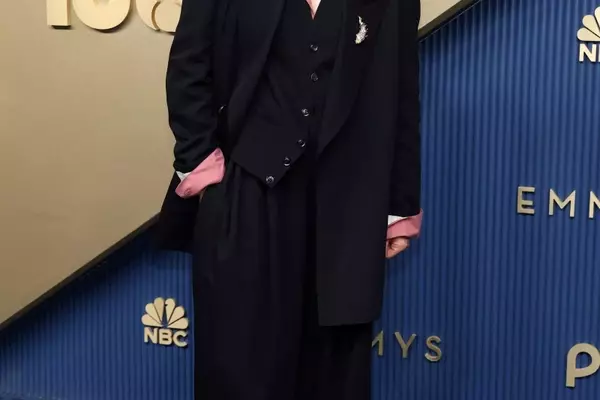 Emma D'Arcy's Emmy Attire: A Blend of Avant-Garde and Classic