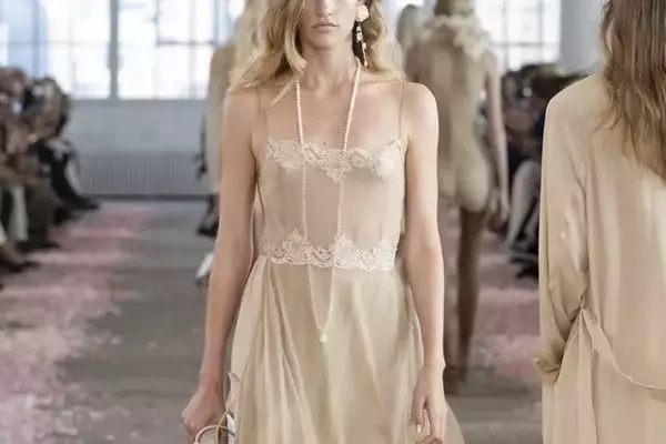 Unconventional Jewelry Styling: The New Runway Trend