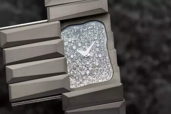 The Toledano & Chan Oshinobi: A Diamond-Set Timepiece Unveiled
