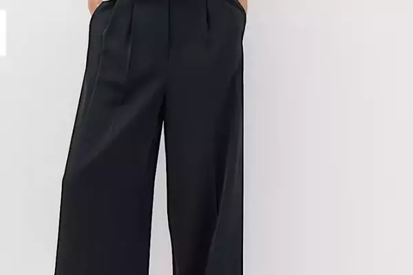 The Ultimate Guide to Petite Tailored Trousers
