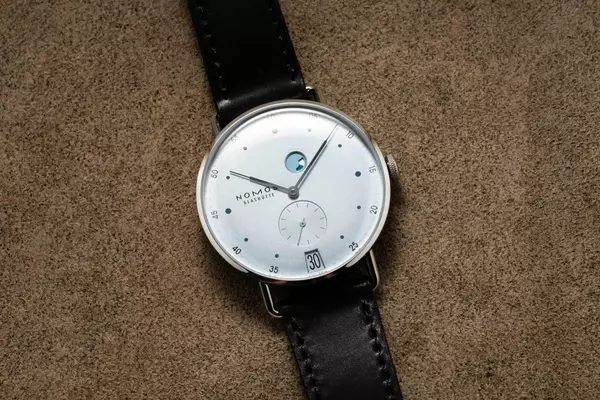 Nomos Glashütte Revitalizes Metro Date Power Reserve with New Caliber and 'Ice Blue' Dial