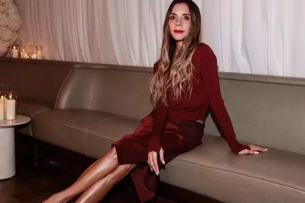 Victoria Beckham's Burgundy Midi Skirt: A Masterclass in Sophisticated Style