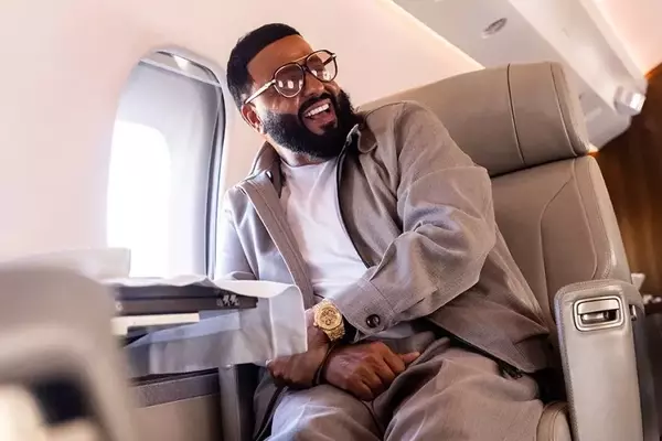 DJ Khaled's Unique Audemars Piguet Royal Oak: A Jewel-Encrusted Masterpiece