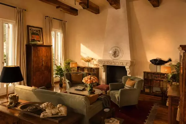 Experience Venice's Artistic Grandeur: Top Airbnb Stays for Discerning Travelers