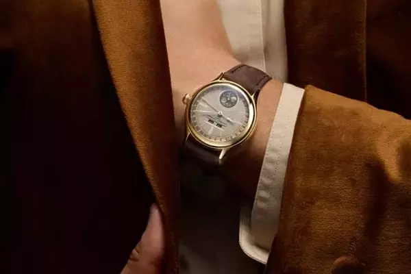 Laurent Ferrier Classic Moon Dusk: A Golden Tribute to Twilight