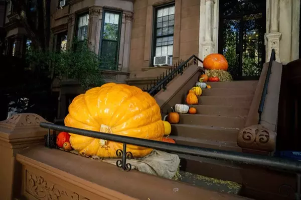 New York City Stoop Decorating: The Art of Halloween Transformation