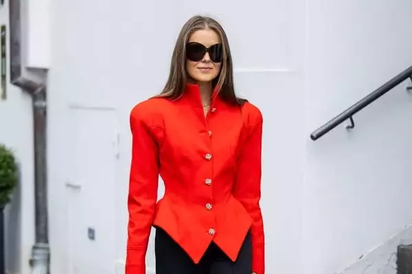 The Enduring Appeal of Stirrup Pants: A Fashion Comeback