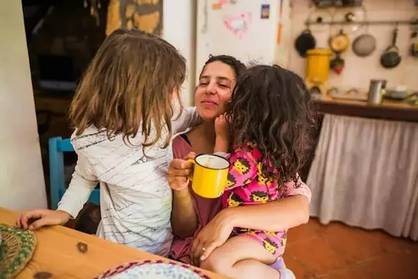 The Disruptive Impact of Time Changes on Family Routines
