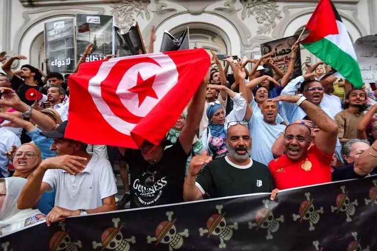Tunisia's Political Turmoil: Economic Hardship, Institutional Weakness, and Uncertain Future